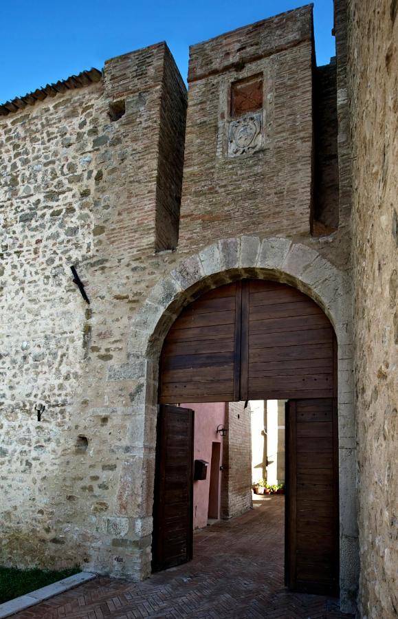 Torre Della Botonta Castel Ritaldi Exterior foto