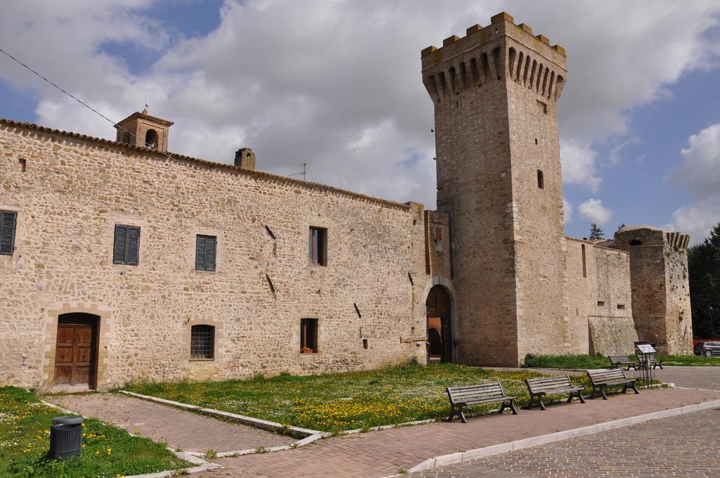 Torre Della Botonta Castel Ritaldi Exterior foto